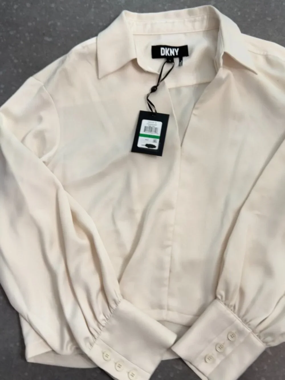 DKNY Ivory Long Sleeve Blouse – Size Large (NWT) - Picture 2 of 16